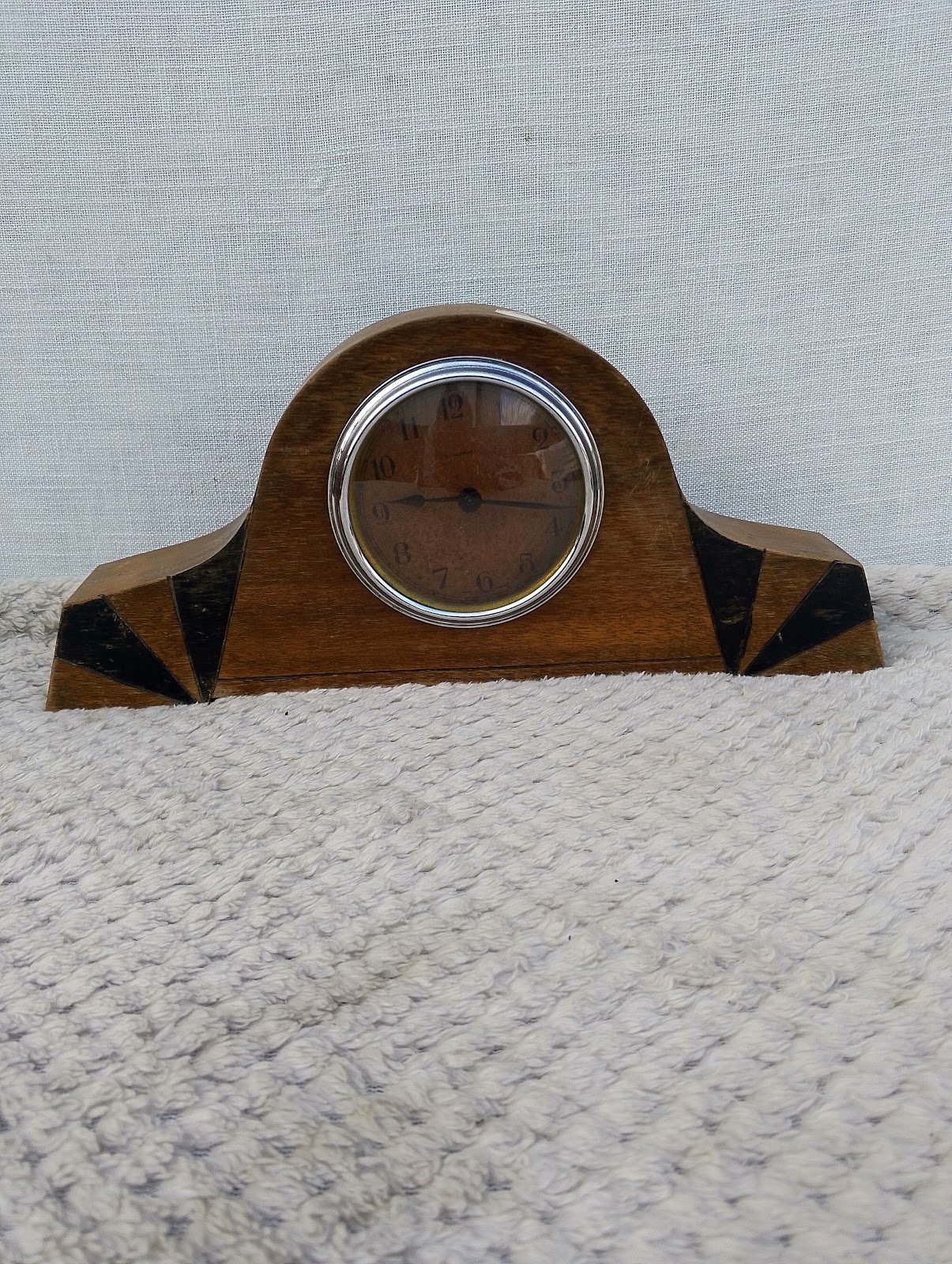 Antique Wooden Desk Clock Antique Wooden Desk Clock - Image 1