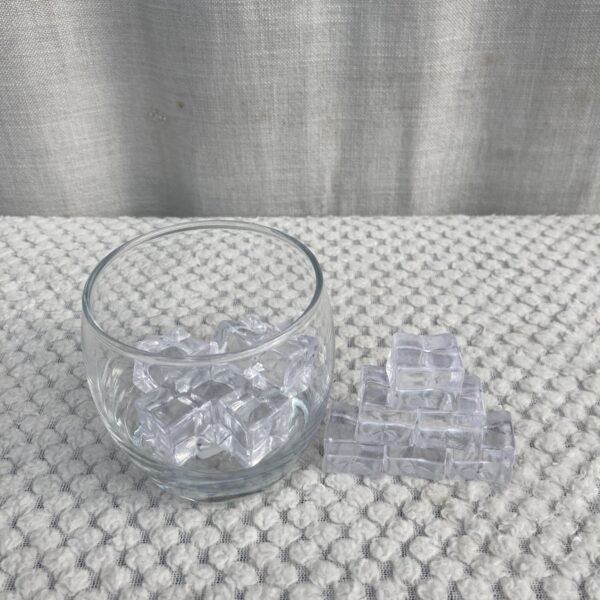 Fake icecubesice cubes