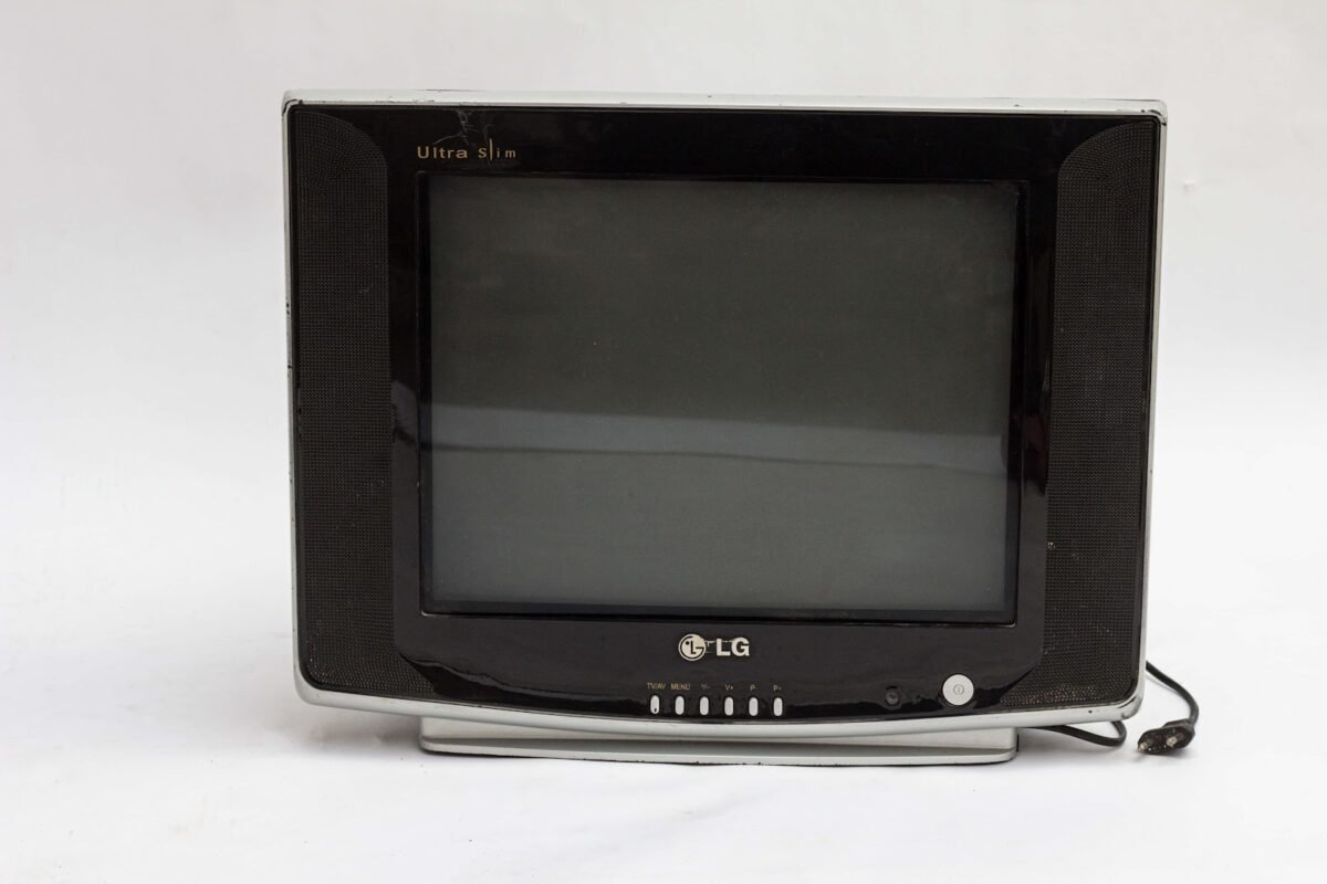 LG digital colour tv - Image 1