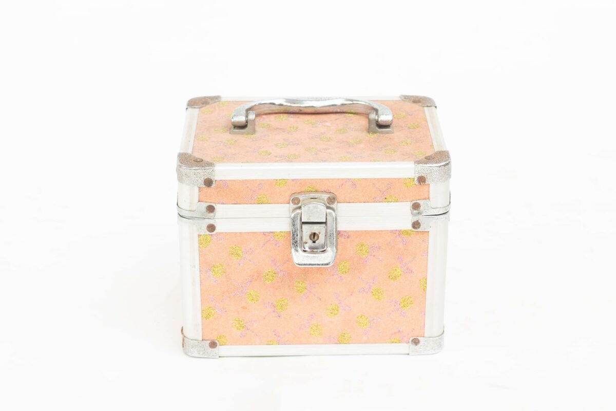 Makeup Box Makeup Box - Image 1