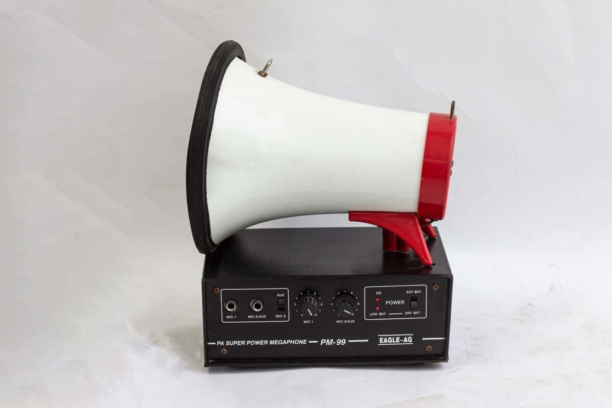 Megaphone Megaphone - Image 1