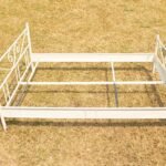 Metal bed frame