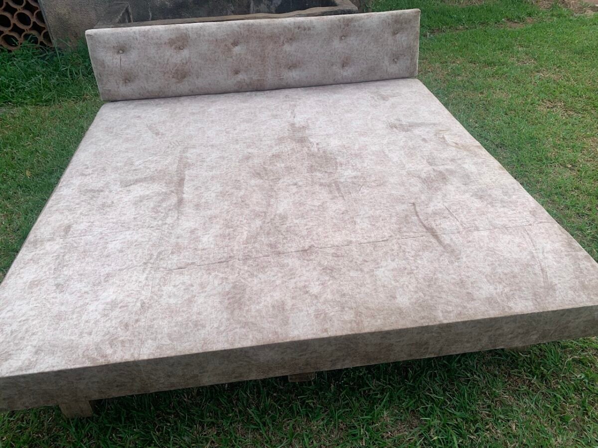 Pattern brown bed Pattern brown bed