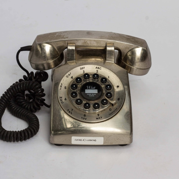 Retro Silver Desk Telephone