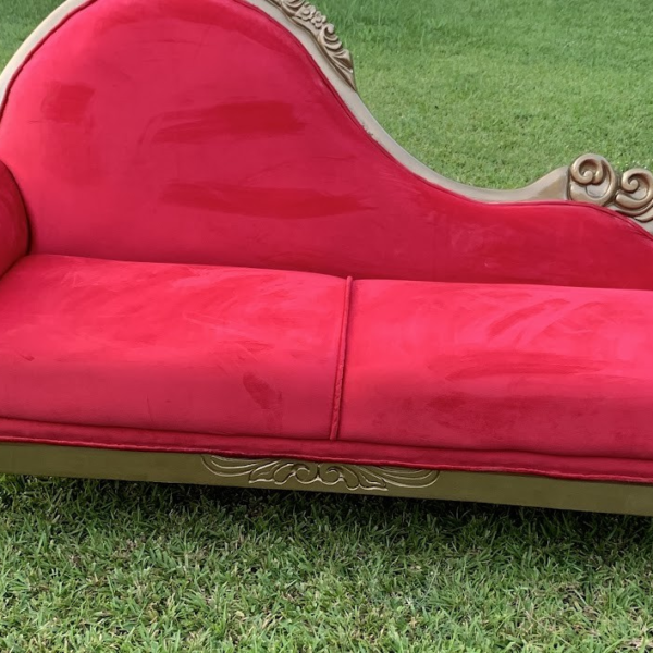 Royal Chaise