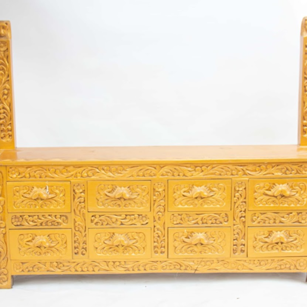 Royal dressing table