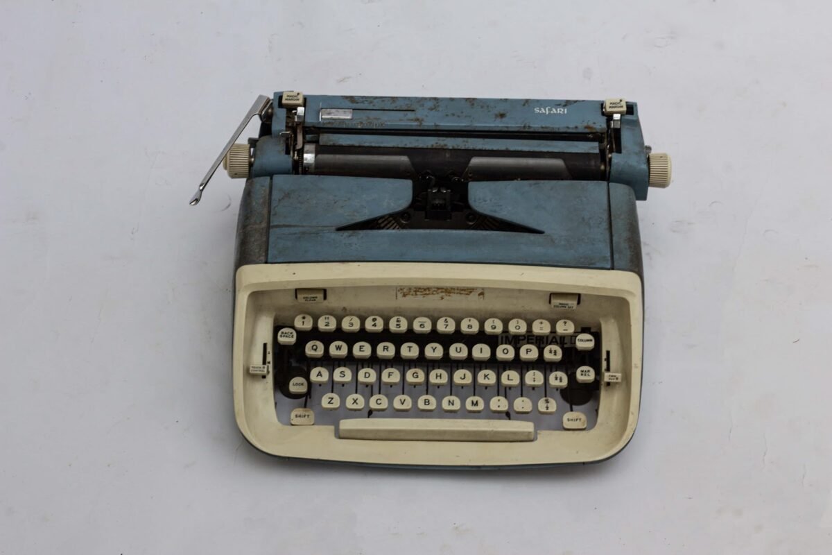 Typewriter - Image 1