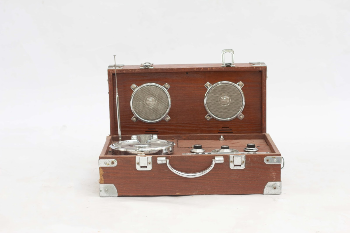 Vintage CD Radio Vintage CD Radio - Image 1
