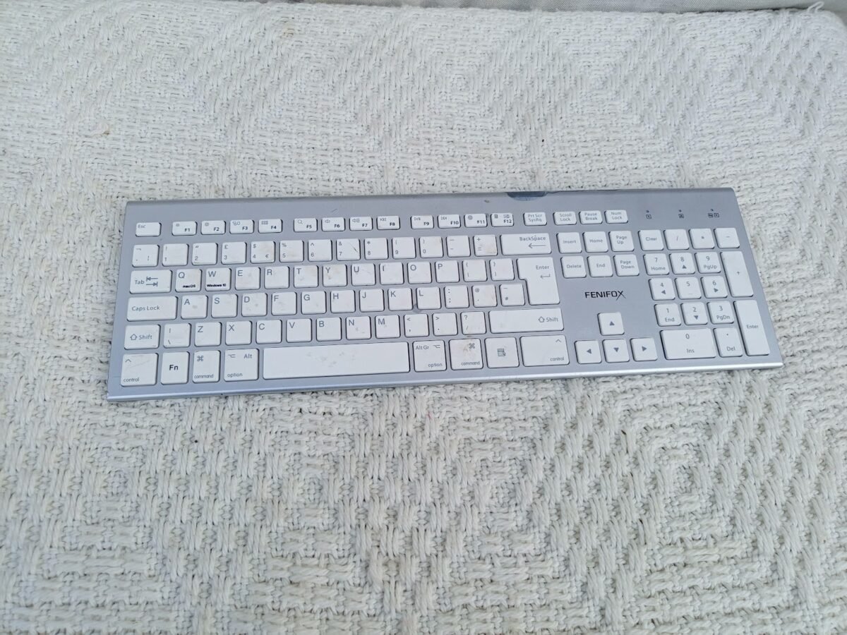 Wireless Keyboard Wireless Keyboard - Image 1