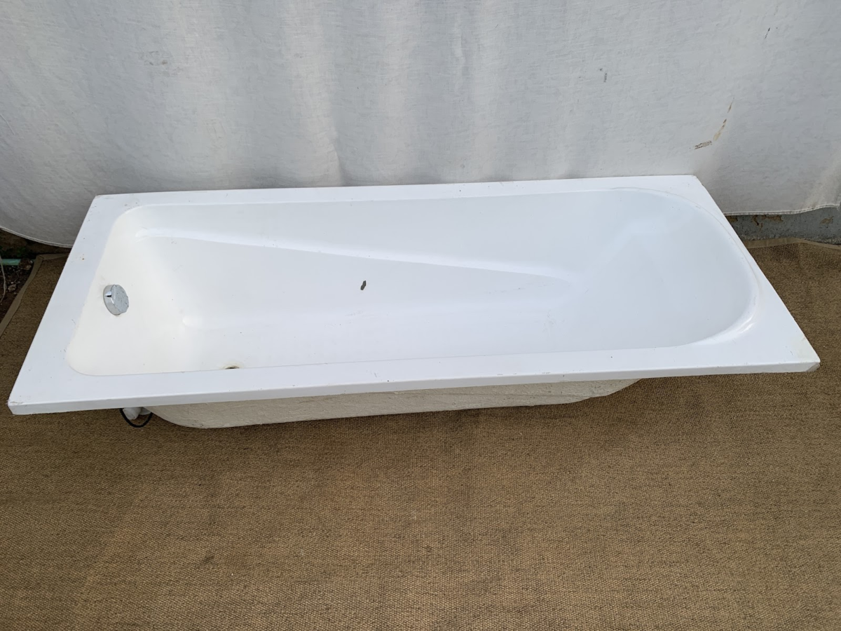 Bathtub - Image 1