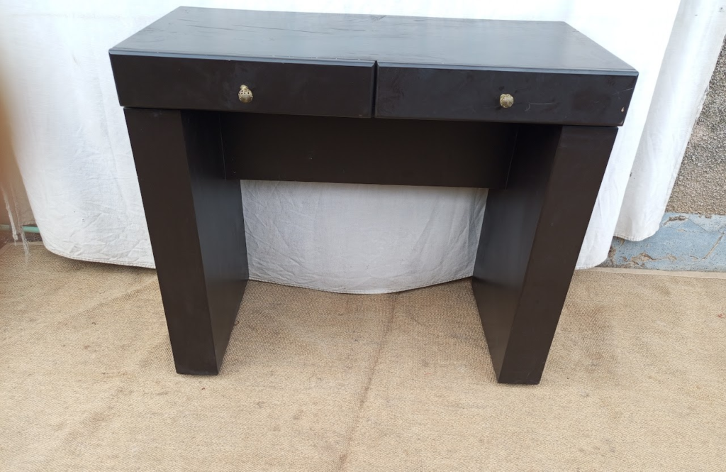 console table