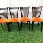 Armless dining chair