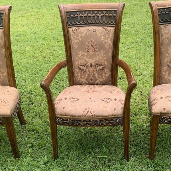 Upholstered dining chair