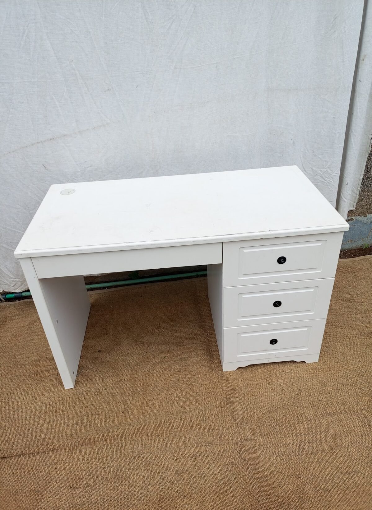 Dressing table