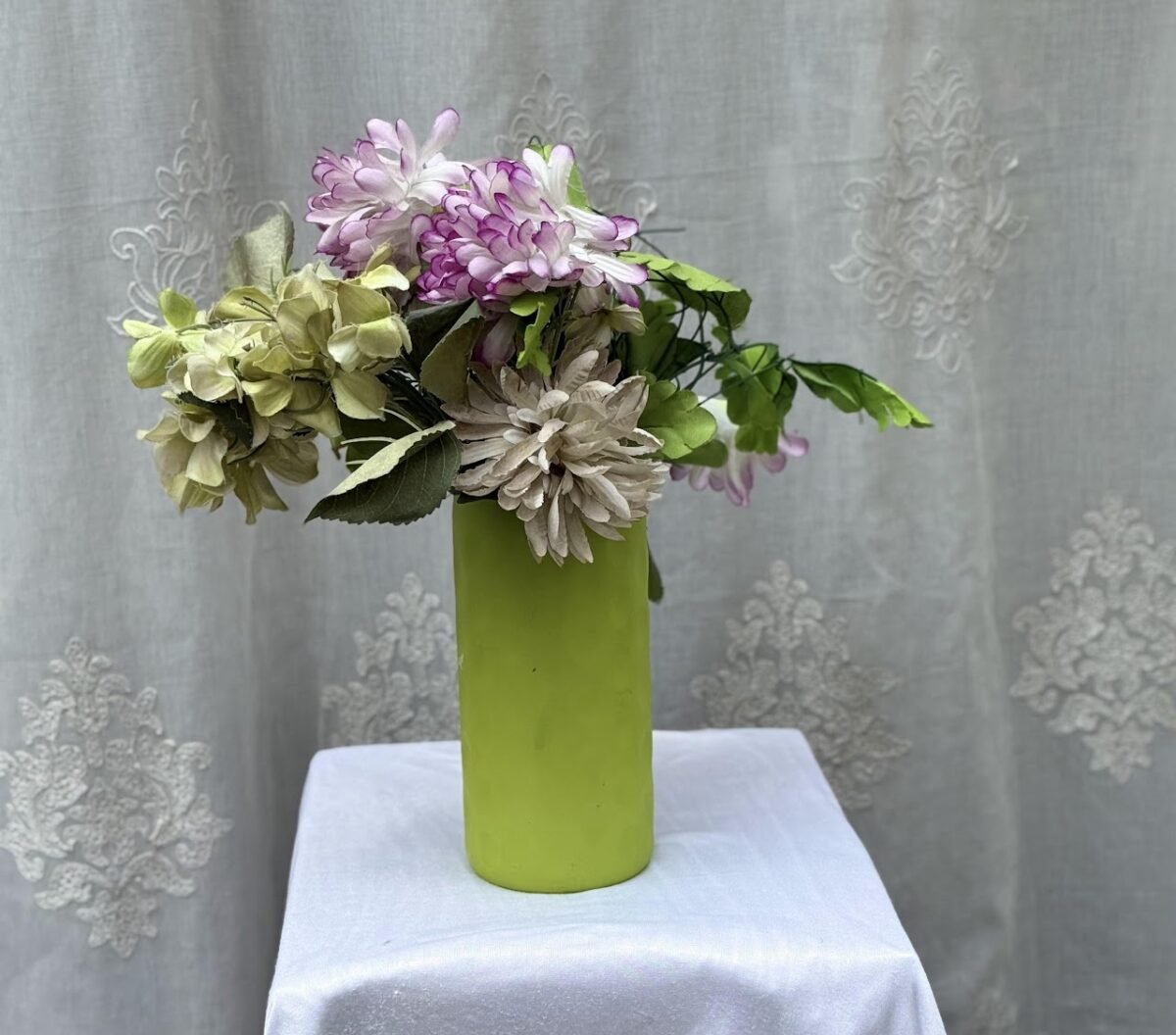 Cylinder flower vase