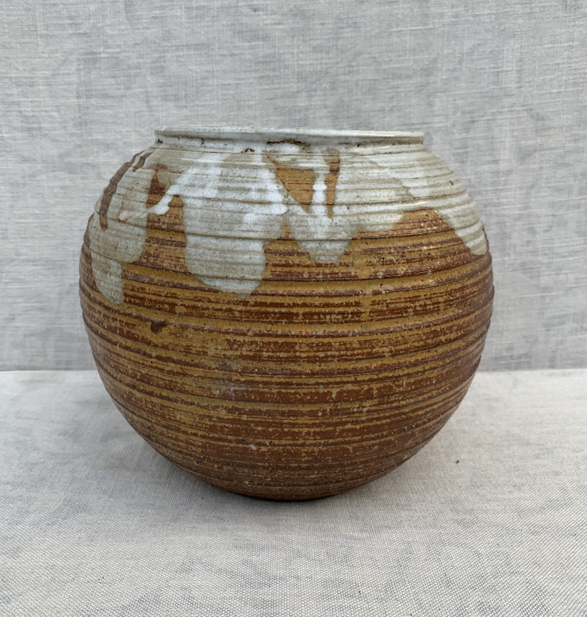 Studio pottery vase - Image 2