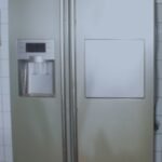 2-door fridge and freezer with dispenser