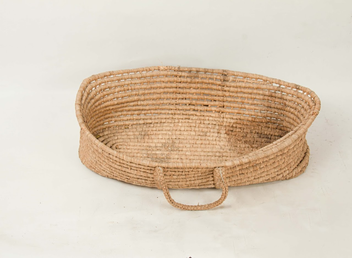 Rattan baby basket - Image 1