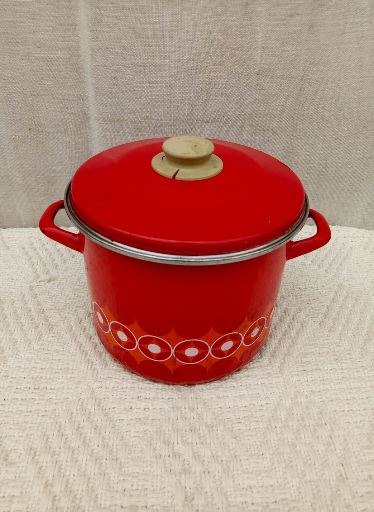 Vintage Enamelware Pot Vintage Enamelware Pot - Image 1
