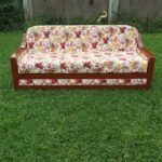 3-seater flowery pattern sofa