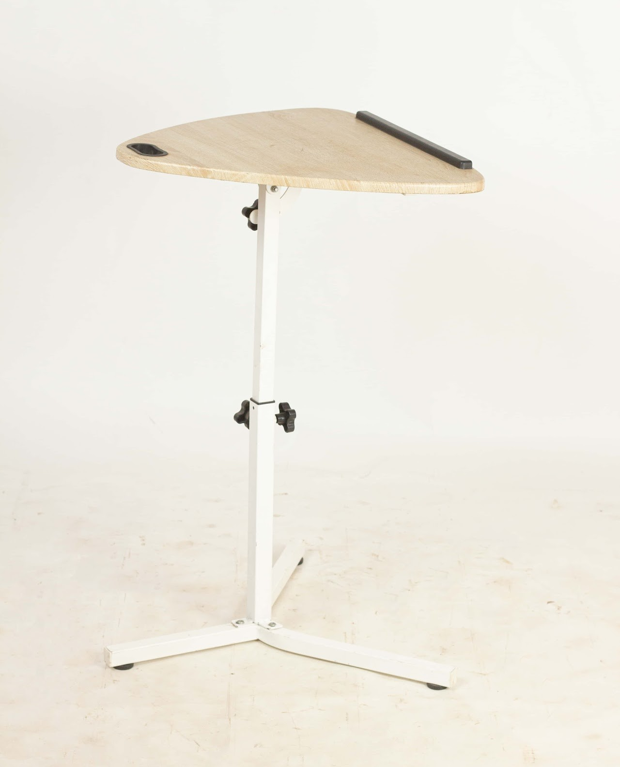 Adjustable Laptop Desk Adjustable Laptop Desk - Image 1