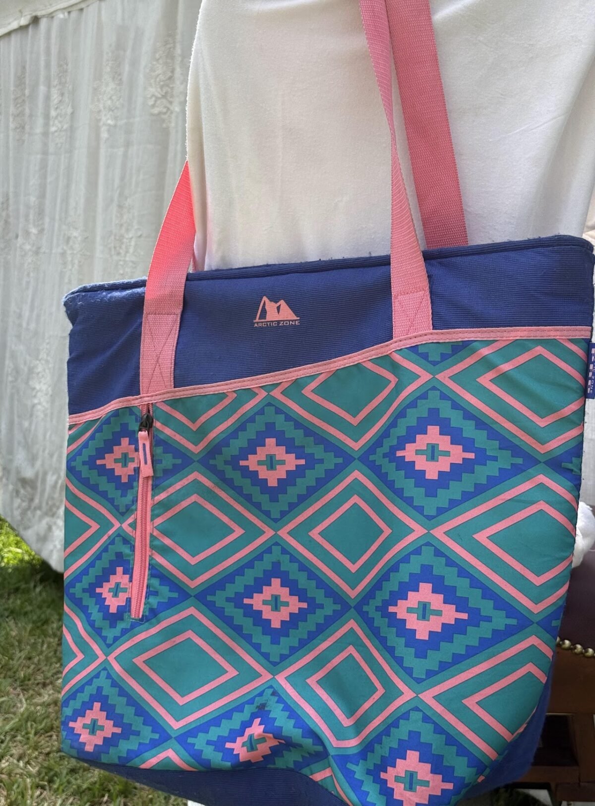 Arctic Zone Insulated Picnic Bag - Image 1
