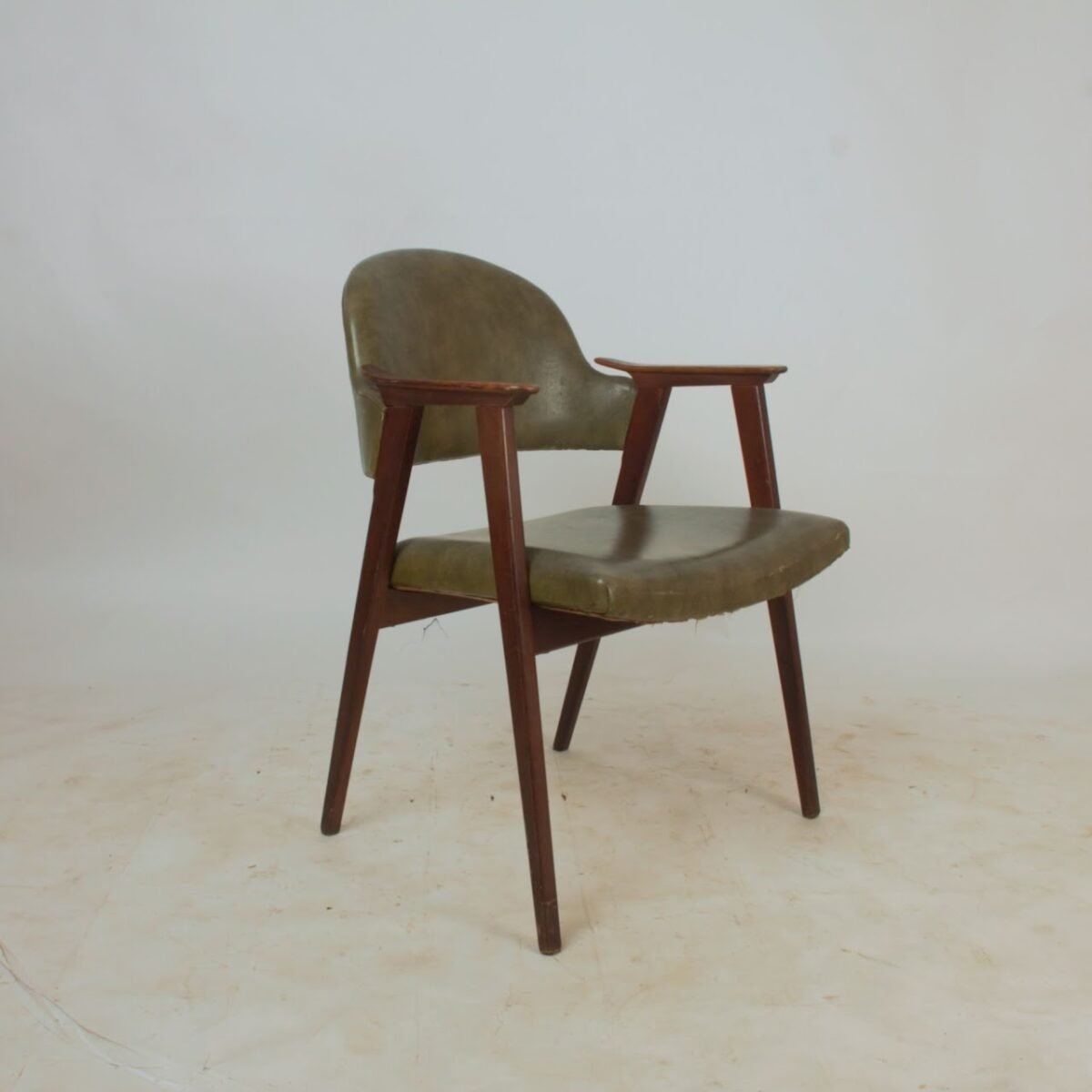 Arm Chair Arm Chair - Image 1