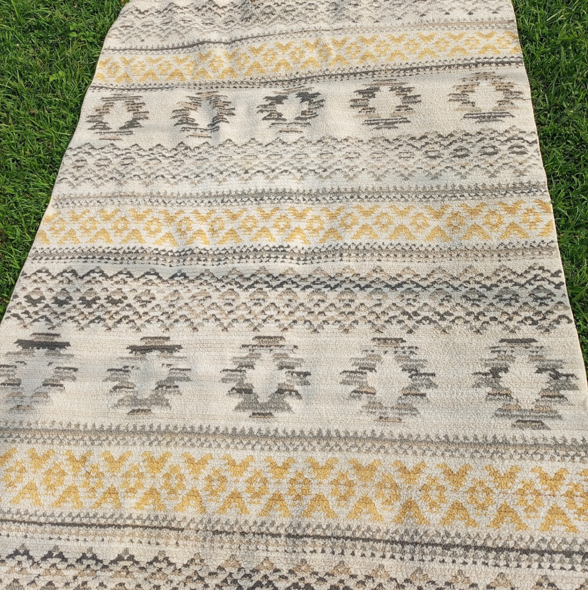 Avery Ivory Grey Gold Rug Avery Ivory Grey Gold Rug - Image 1