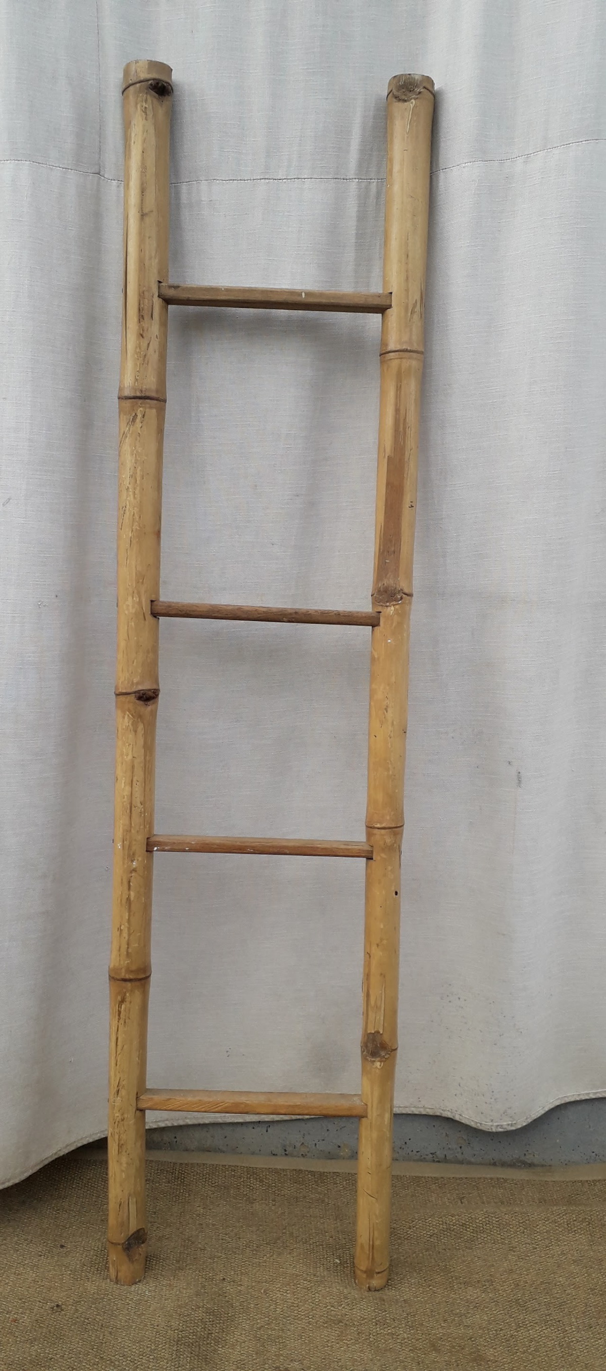 Bamboo wood ladder - Image 1