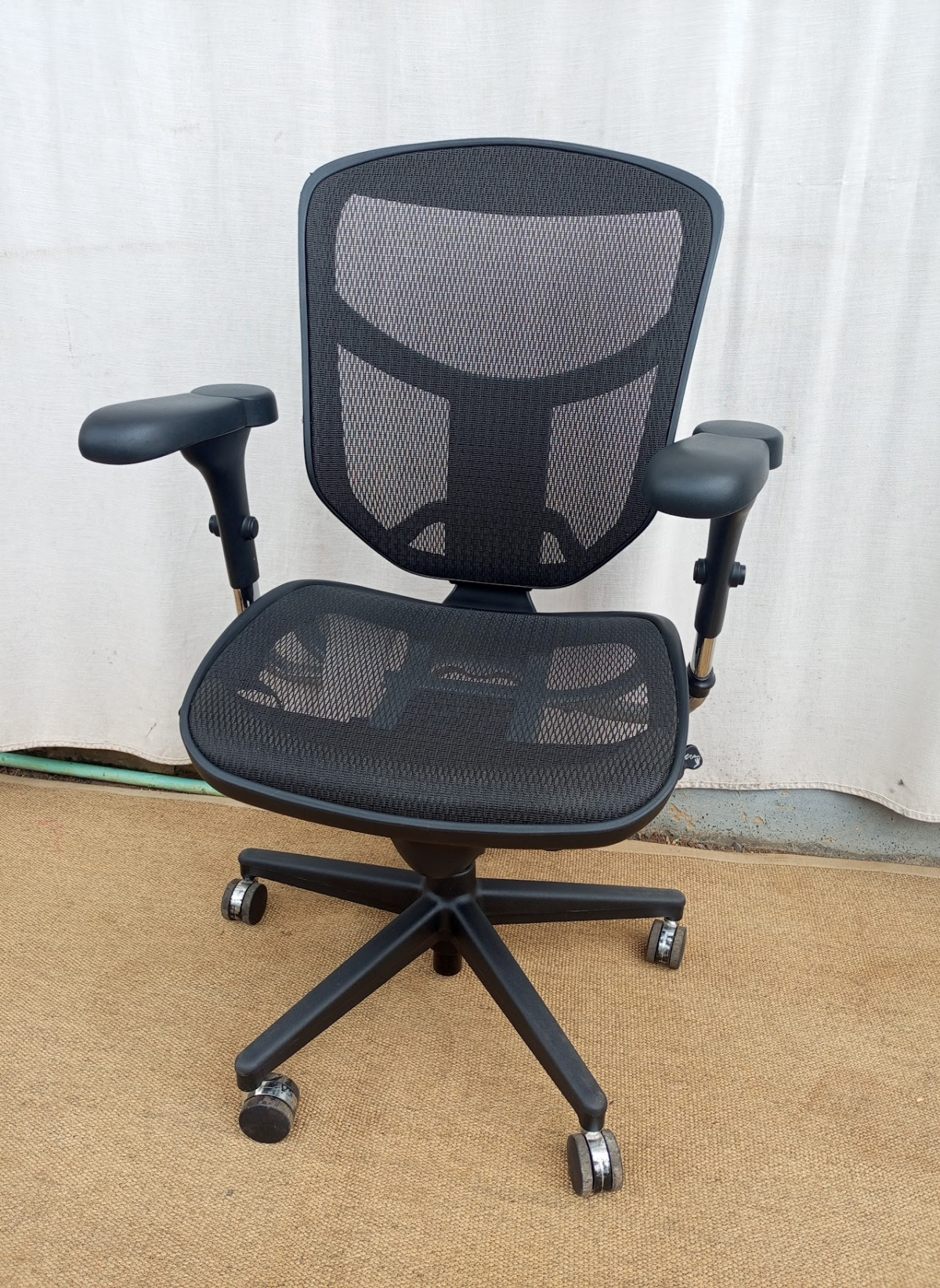 Black swivel Office Chair 2 Black swivel Office Chair - Image 1