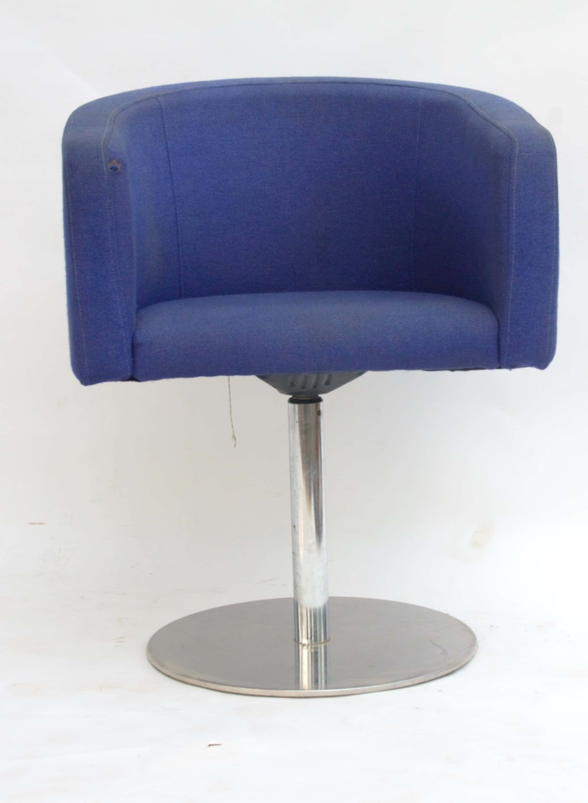 Blue swivel chair - Image 1