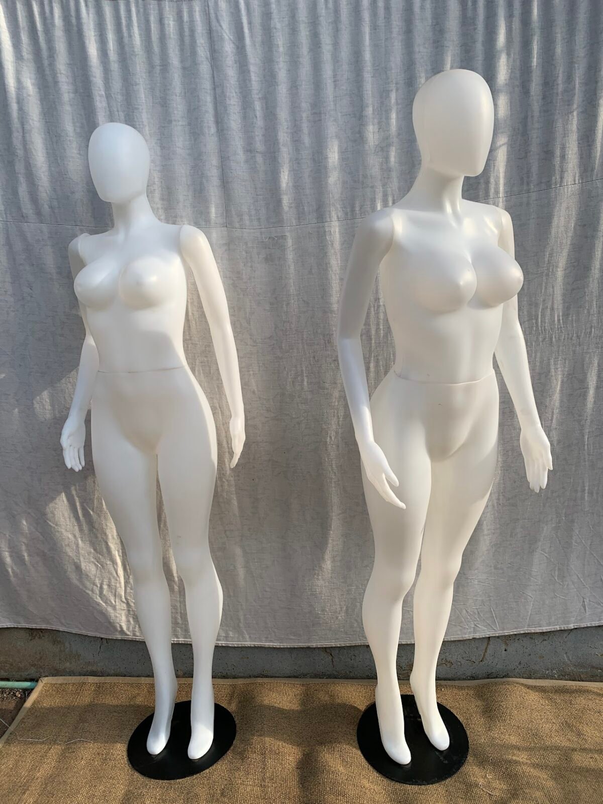Female Body Mannequin - Image 1