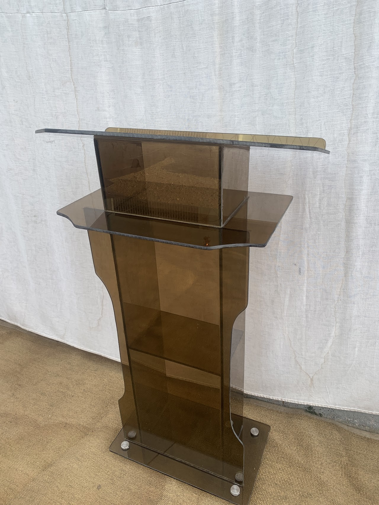 Brown glass pulpit 2 Brown glass pulpit - Image 1