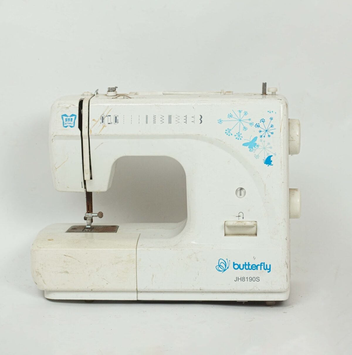 Butterfly Sewing Machine Butterfly Sewing Machine - Image 1