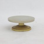 Cake turntable