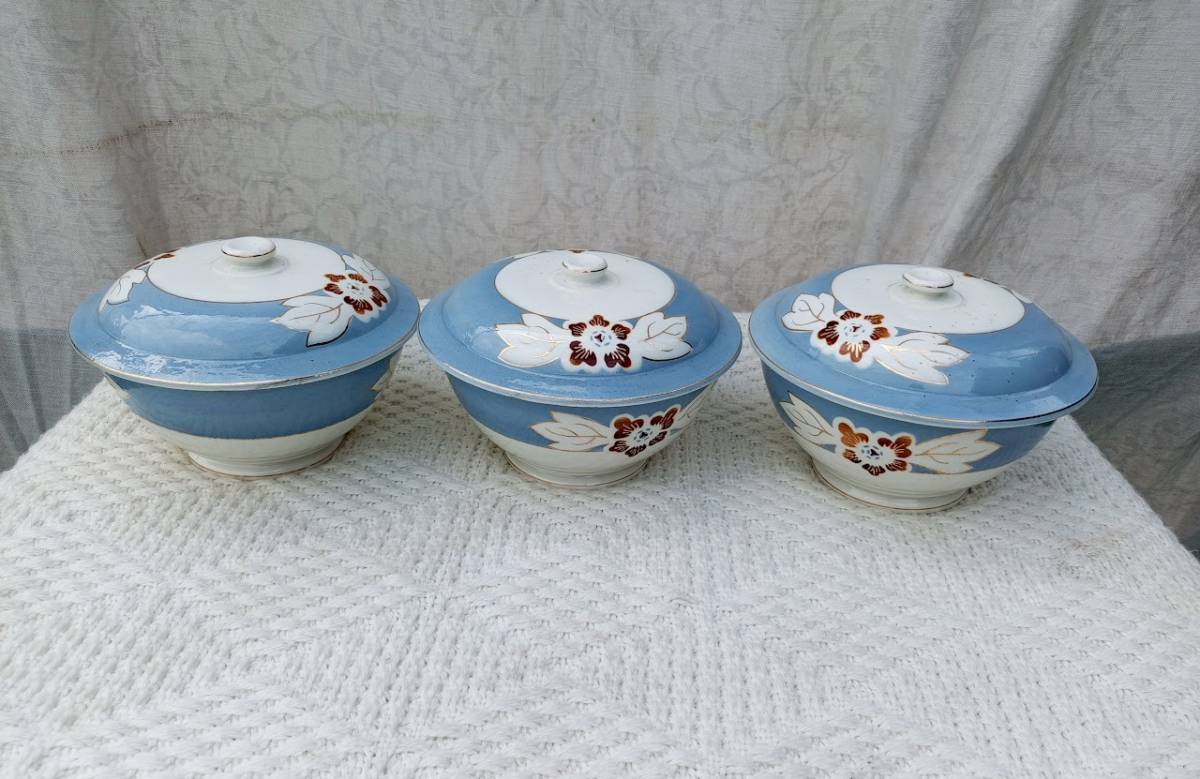Ceramic dish - Image 1