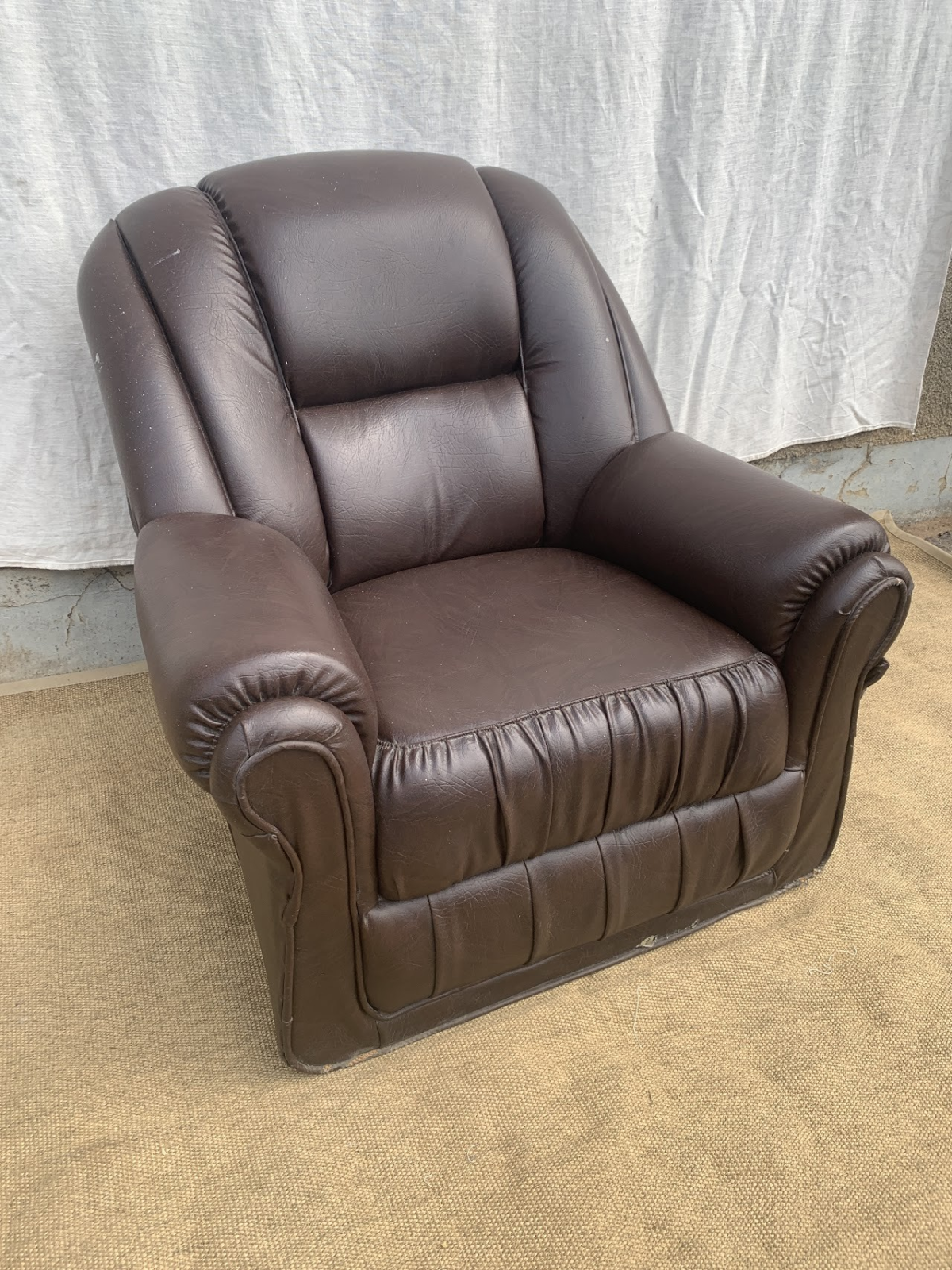 Dark brown leather single seater - Image 1
