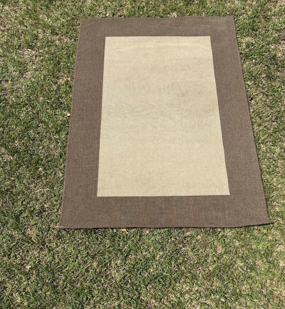 Outdoor area rug - Image 1