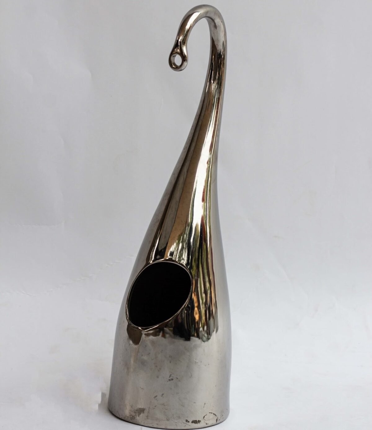 Elbo Single Bud Flower Vase Elbo Single Bud Flower Vase - Image 1