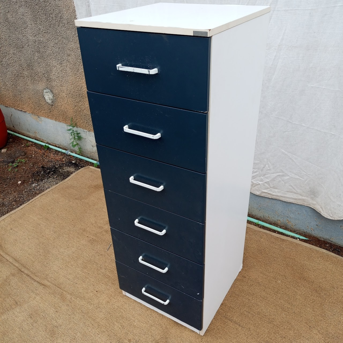 File Cabinet File Cabinet - Image 1