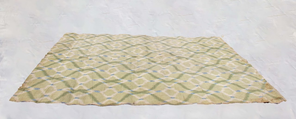 Geometric patterned rug Geometric patterned rug - Image 1