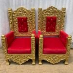 Gold and red single royal chair