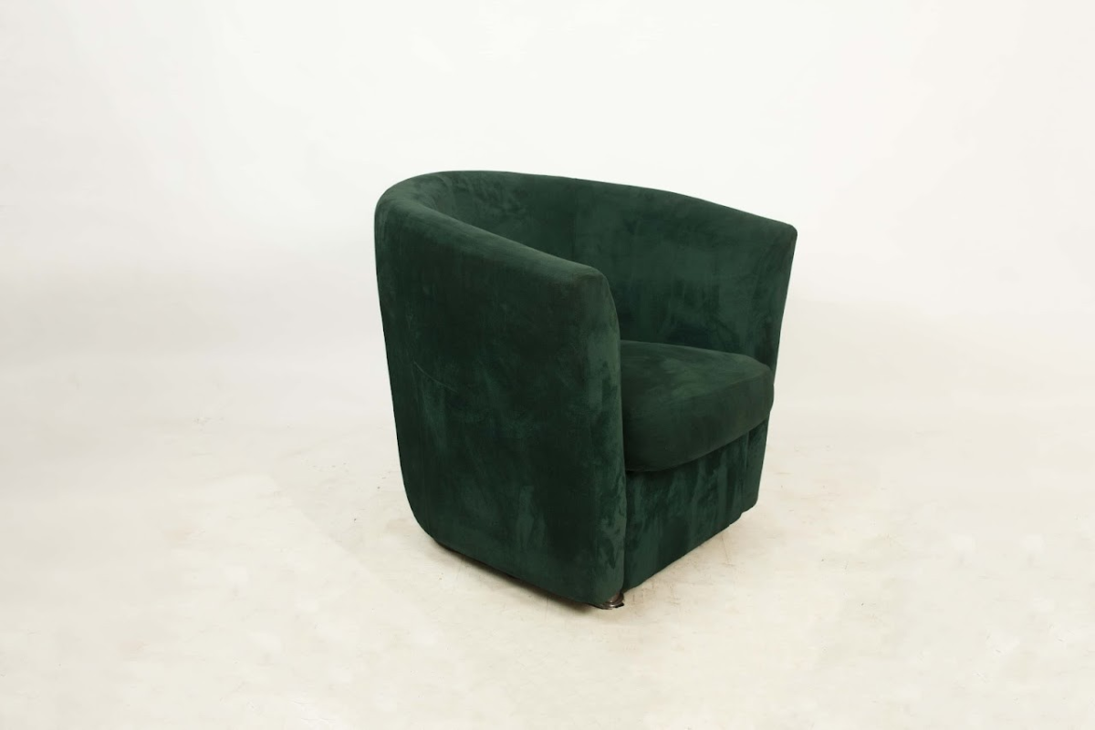 Green Velvet lounge chair - Image 1