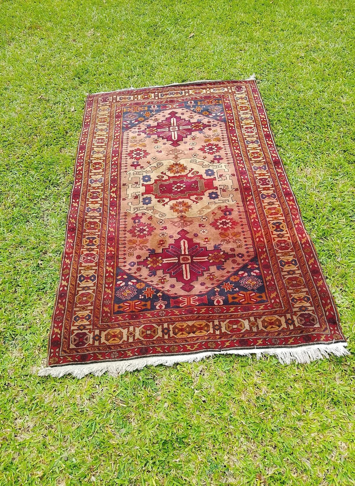 Hamadan Persian Style Wool Rug Hamadan-Style Wool Rug - Image 1