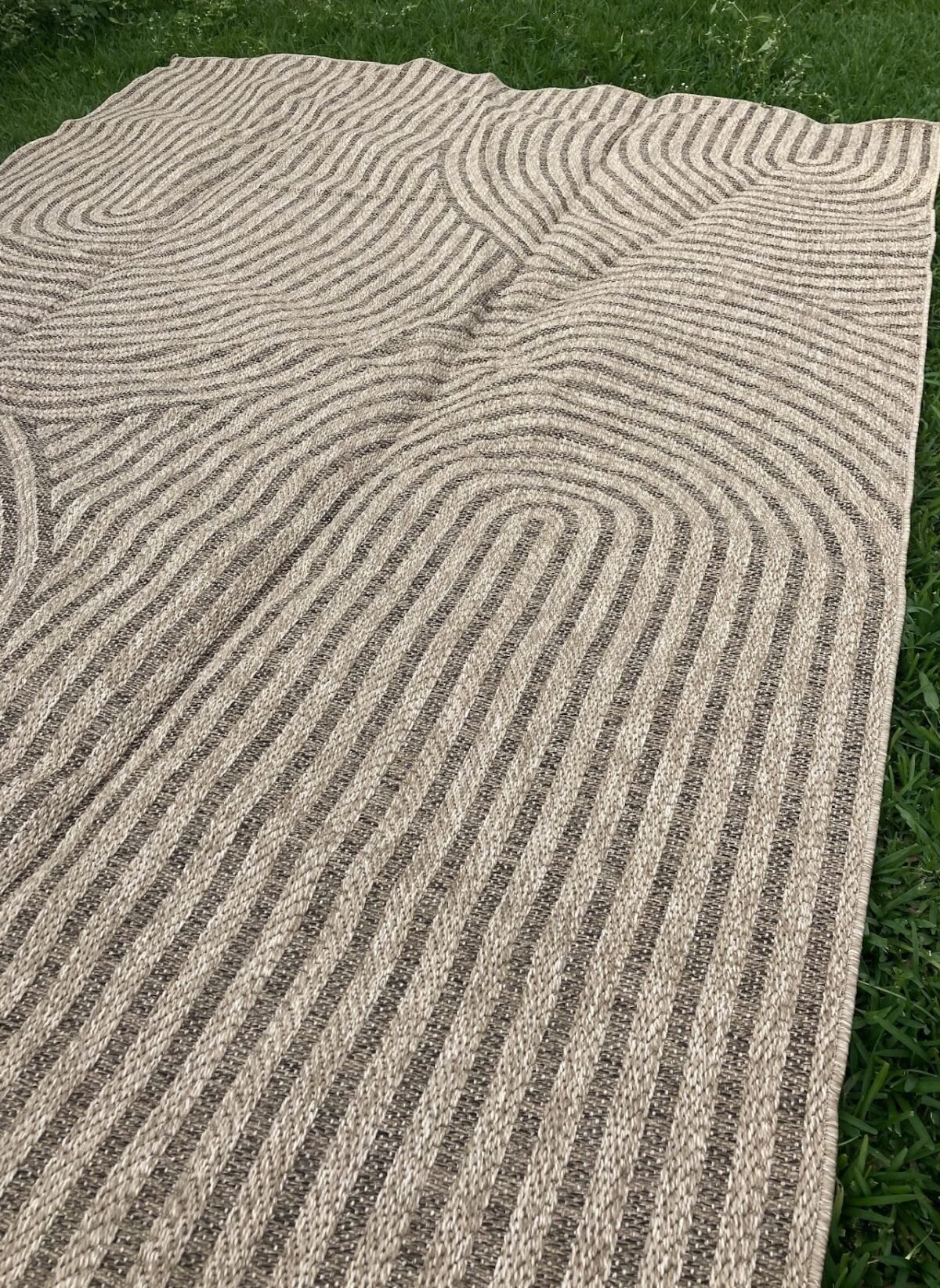 Hand-woven Jute rug Hand-woven Jute rug - Image 1