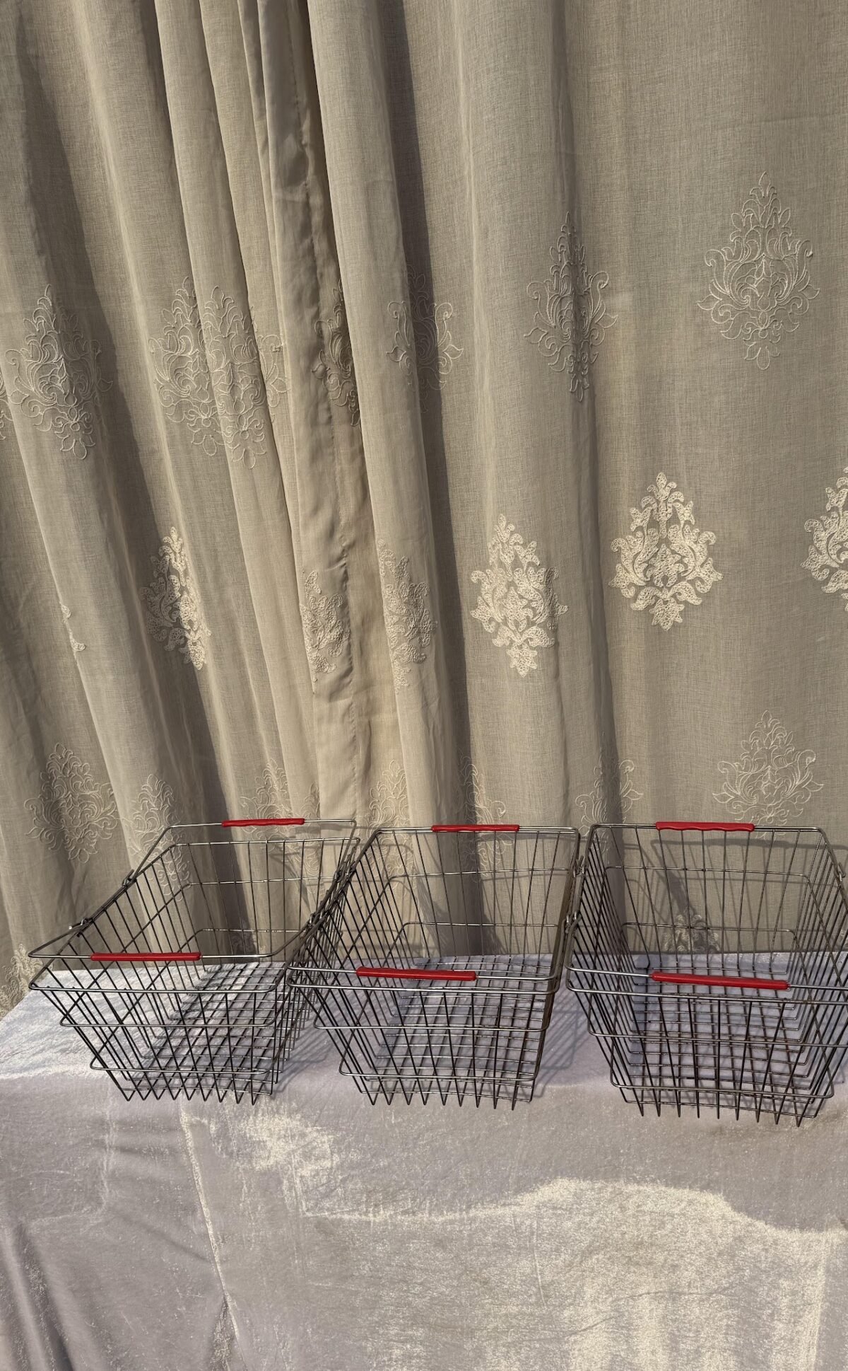 Handheld iron Shopping Baskets Handheld iron Shopping Baskets - Image 1