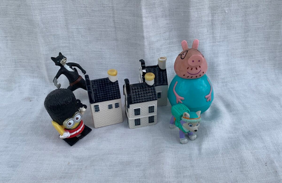 House Toys House Toys - Image 1