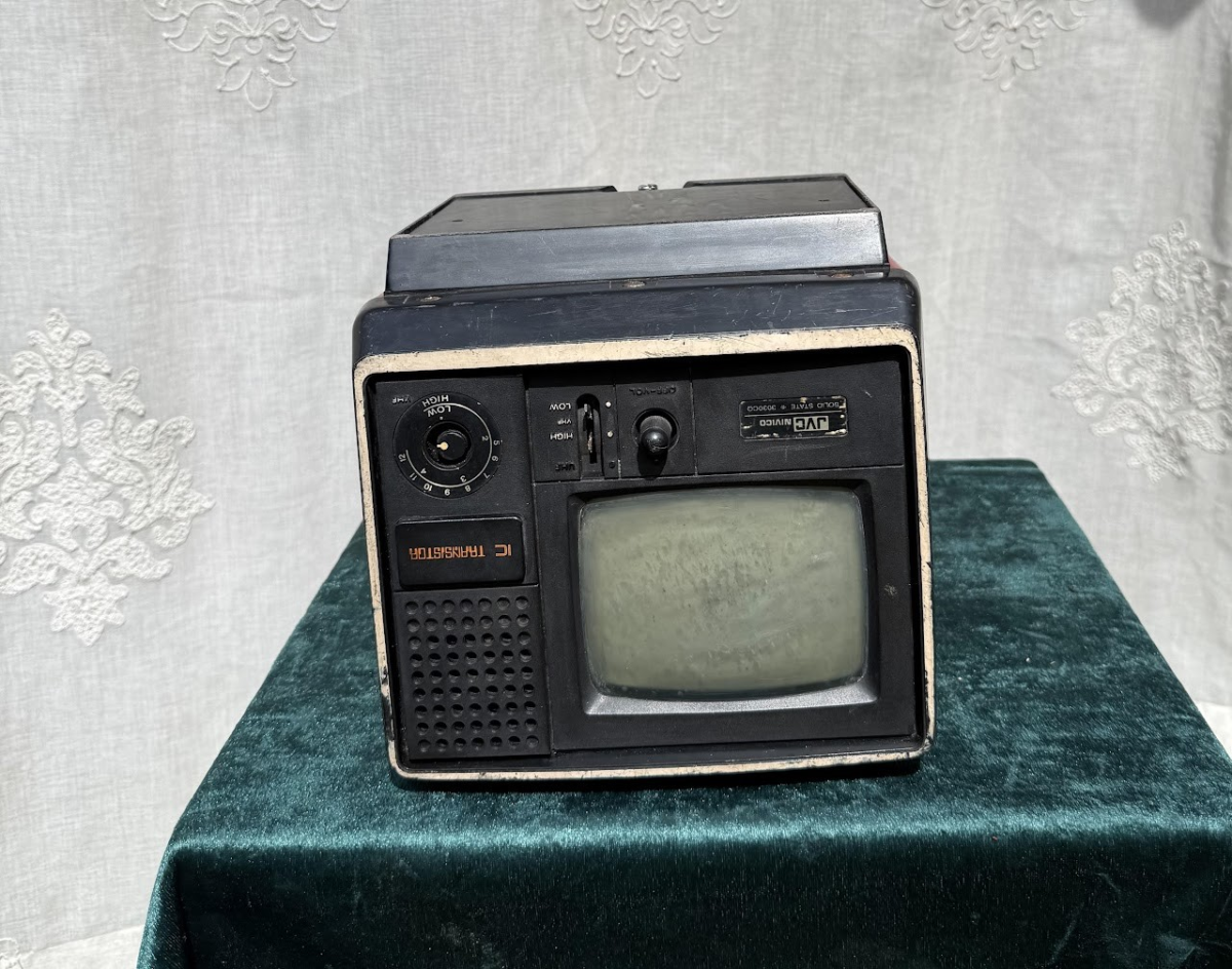 JVC Nivico Model 3030 - Image 2