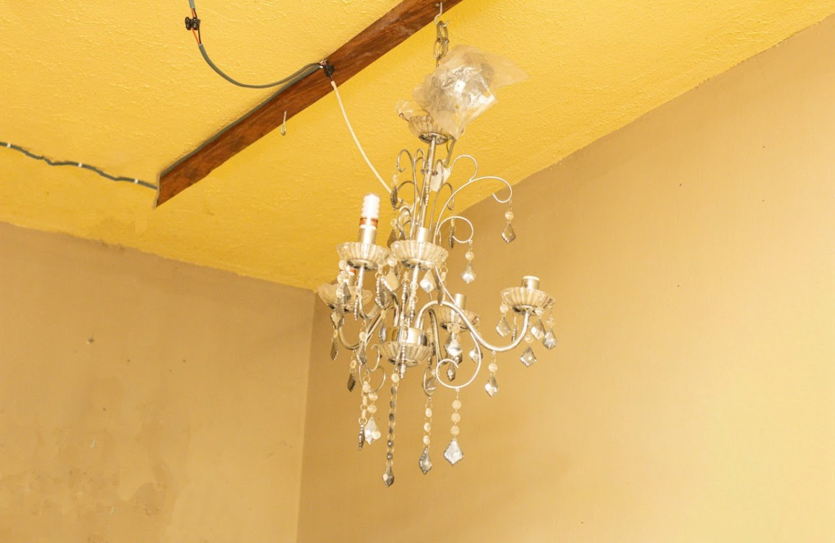 Latice work chandelier - Image 1