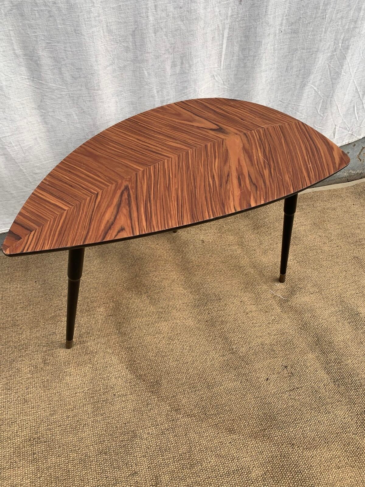 Leaf shaped coffee Table - Image 2
